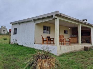 Casa · 70m² · 3 Ambientes · 2 Cocheras · Se Vende Casa en Alta Garcia