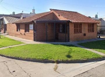 Casa · 107m² · 3 Ambientes · 1 Cochera · Casa en Venta - 2 Dorm. 1 Baño - 150 m² - Mar del Plata