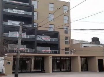 Departamento · 27m² · 1 Ambiente · 1 Cochera · Alquiler Monoambiente + Cochera Ciudadela a Estren