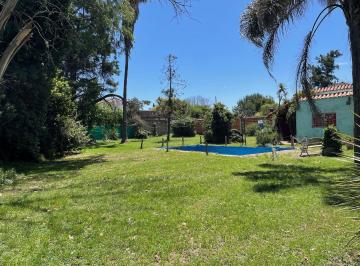 Casa · 95m² · 3 Ambientes · 1 Cochera · Venta Casa a Refaccionar con Pileta Glew