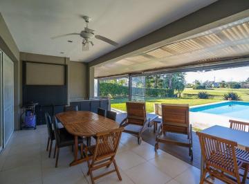 Casa · 231m² · 5 Ambientes · 3 Cocheras · Alquiler Casa B° San Isidro Labrador Villanueva