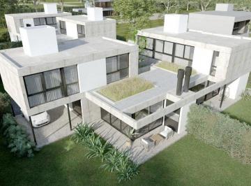 Casa · 110m² · 5 Ambientes · 1 Cochera · Casas en Venta Construcción en El Quimilar