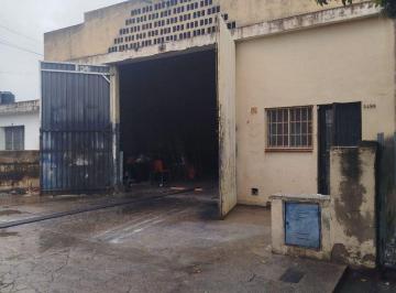 Bodega-Galpón · 250m² · Venta de Galpon / Deposito Barrio Villa Azalais.