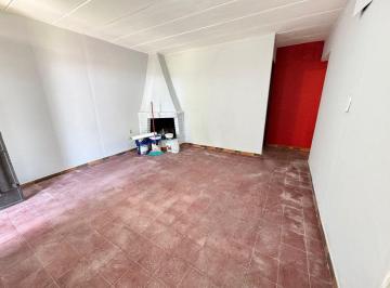 Casa · 50m² · 3 Ambientes · 1 Cochera · Venta Casa 2 Dorm., Cochera Lezica con Renta