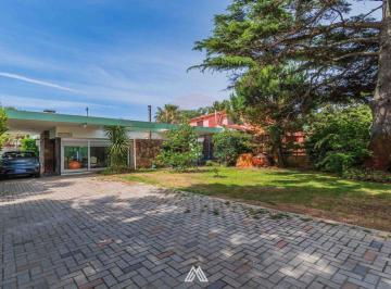 Casa · 168m² · 4 Ambientes · 2 Cocheras · Venta Casa Excelente Atlántida Sur 3 Dorm.