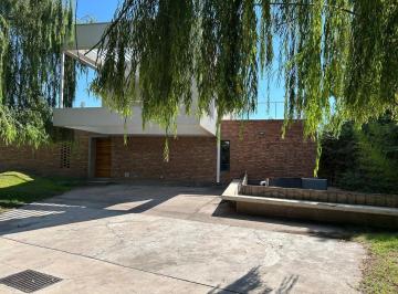 Casa · 350m² · 8 Ambientes · 2 Cocheras · Casa 7 Ambientes Venta Barrio Liceo Country