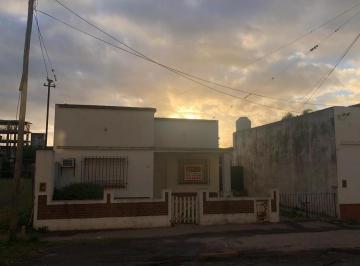 Casa de 4 ambientes, General Rodríguez · Casa en Venta General Rodriguez