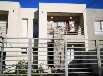 Departamento · 85m² · 3 Ambientes · Dúplex en Venta - 2 Dorm. 2 Baños - 104 m² - Ituzaingó