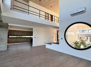 Casa · 400m² · 7 Ambientes · 1 Cochera · Casa en Ville 7 Greenville Polo & Resort