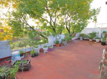 PH · 130m² · 5 Ambientes · Mozart 525: PH de 5amb. Patio y Terraza (Entrada Independiente)