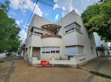 Casa · 244m² · 18 Ambientes · Avellaneda 1519 – Esq. San Martin