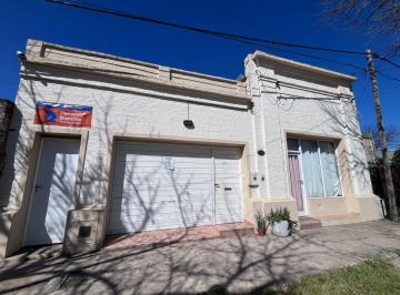 Casa · 260ha · 8 Ambientes · 1 Cochera · Casa en Zona Sur