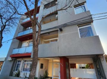 Departamento · 57m² · 3 Ambientes · 1 Cochera · R. Peña 1659 Dto 3 Piso 1