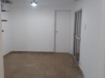 Casa de 2 ambientes, Tres de Febrero · Alquiler Casa Doble Piso
