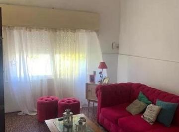 Casa · 130m² · 3 Ambientes · 1 Cochera · Casa en Venta - 2 Dorm. 1 Baño - Cochera - 310 m² - Almirante Brown