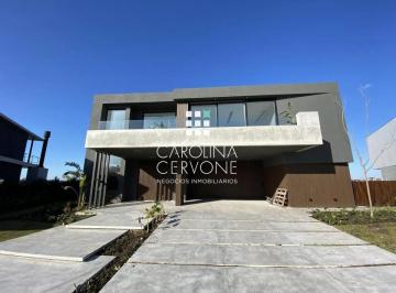 Casa · 708m² · 7 Ambientes · 1 Cochera · Casa en Venta en Marinas, Puertos, Escobar