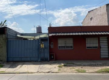 Casa de 5 ambientes, La Matanza · Casa con Departamento de 2 Ambientes - Vivienda Multifamiliar