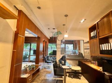 Local comercial · 43m² · Excelente Local en Dos Plantas