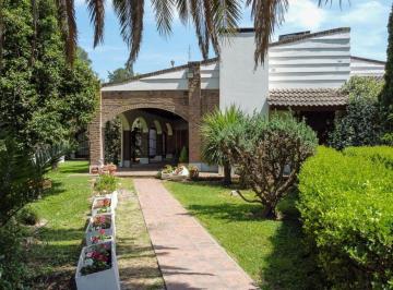 Quinta vacacional · 500m² · 4 Ambientes · 5 Cocheras · Venta Casa Quinta con Salón de Eventos en Gral Rodriguez