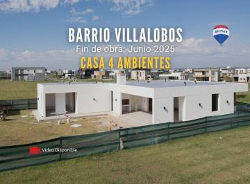 Casa · 160m² · 4 Ambientes · 2 Cocheras · Venta Casa en Villalobos Berazategui - Financiada