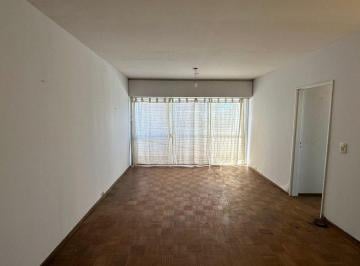 Departamento · 70m² · 3 Ambientes · 1 Cochera · Venta Departamento Dos Dorm. Cochera Centro