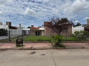 Casa · 208m² · 5 Ambientes · 2 Cocheras · Venta Casa Marques de Sobremonte 4 Dorm Pileta