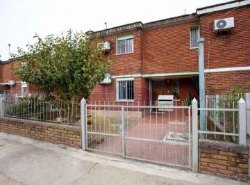 Departamento · 63m² · 4 Ambientes · 1 Cochera · Venta Casa 3 Dorm. en Progreso