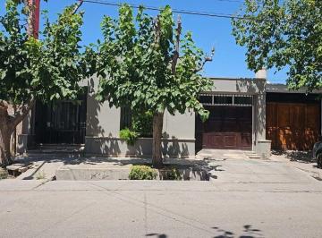 Casa · 160m² · 3 Ambientes · 1 Cochera · Casa en Venta San Jose Guaymallen