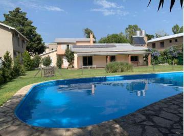 Casa · 60m² · 3 Ambientes · 1 Cochera · Casa Dúplex Venta Pilar Km 50 de 2 Dorm. con Jardin y Parrilla Seguridad Pileta