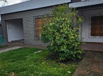 Casa · 100m² · 4 Ambientes · Casa en Venta - 3 Dorm. 1 Baño - 300 m² - Ituzaingó