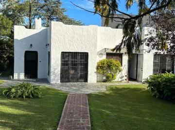 Casa · 130m² · 3 Ambientes · 1 Cochera · Casa en Venta - 2 Dorm. 2 Baños - Cochera - 700 m² - Necochea