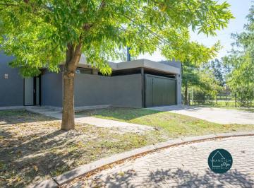 Casa de 6 ambientes, Funes · Venta Aguadas Dos Dorm. Funes