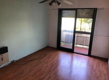 Departamento de 2 ambientes, Tres de Febrero · Departamento 2 Ambientes con Patio - Ciudadela Norte