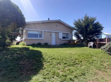 Casa · 70m² · 3 Ambientes · Casas en Venta - 2 Dorm. 1 Baño - 200 m² - Balneario Océano