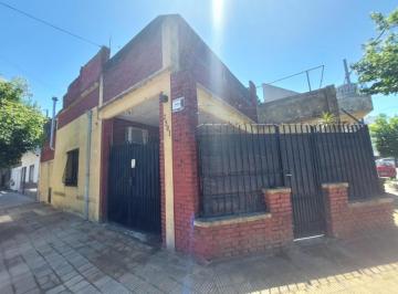 Casa · 55m² · 2 Ambientes · 1 Cochera · Casa en Venta - 1 Dormitorio 1 Baño - Cochera - 115 m² - General San Martín