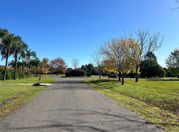 Terreno , Pilar · Venta Terreno Interno de 1100 m² en Barrio Privado Los Alcanfores Pilar