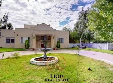 Casa · 190m² · 3 Ambientes · Venta Casa Barrio Cerrado Los Nuevos Ombúes Florencio Varela 3 Ambientes Quincho y Altillo