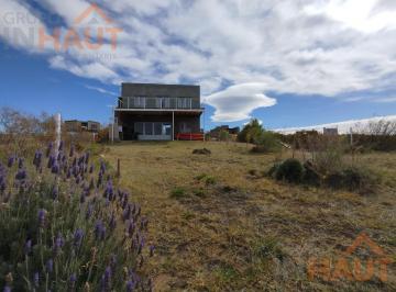 Casa · 51m² · 3 Ambientes · Casa en Venta Chocon Medio