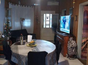 Casa · 168m² · 6 Ambientes · Venta Casa - Centro - Granadero Baigorria