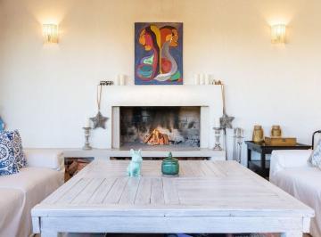 Casa · 220m² · 5 Ambientes · 2 Cocheras · Venta Casa El Cantón, Barrio Islas, Escobar