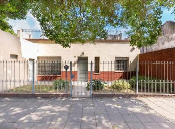 Casa · 170m² · 3 Ambientes · Venta Casa en Merlo con Local - Permuta