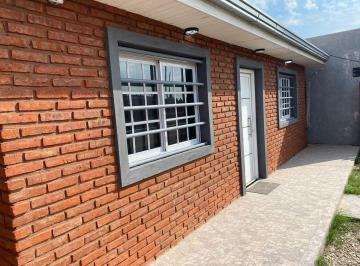 Casa · 62m² · 3 Ambientes · 1 Cochera · Venta Hermosa y Funcional Casa Quinta en Domselaar