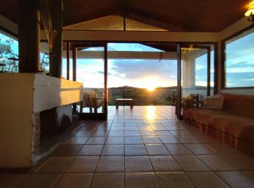 Casa · 92m² · 2 Ambientes · Venta Casa 2 Dorm. Villa Serrana Frente Lago
