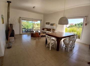 Casa · 118m² · 5 Ambientes · Casa 5 Ambientes en Miramar Club de Golf