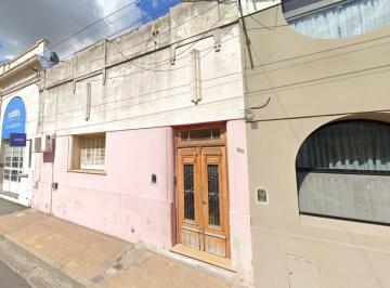 Casa · 205m² · 4 Ambientes · Venta de Casa Centrica Apta Credito San Nicolas