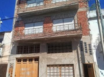Bodega-Galpón · 420m² · Venta Galpon Amplio en Quinta Galli, Avellaneda