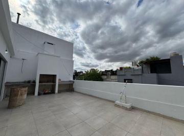 Casa · 153m² · 4 Ambientes · 1 Cochera · Casa a Estrenar en Alquiler Parque Chacabuco