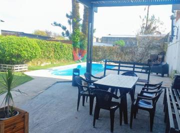 Casa de 1 ambiente, Lomas de Zamora · Alquiler Para Eventos. Quincho con Parrilla y Piscina. Consultar Precios