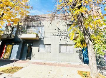 PH de 3 ambientes, Pompeya · Venta PH de 3 Ambientes en Nueva Pompeya con Patio y Parrilla