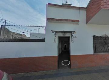 Casa · 120m² · 7 Ambientes · 1 Cochera · Casa 7 Amb, Doble Entrada y Doble Patio, Cochera, 2 Plantas